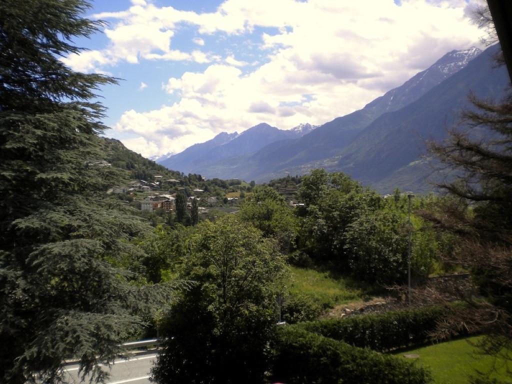 Hotel & Restaurant Le Charaban Aosta Exteriér fotografie